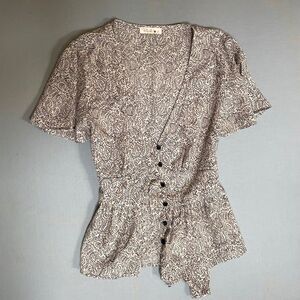 Cropped Top Brand Blush J Size Small - Stylish & Comfortable!